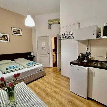 A13 Parliament Sunflower Cozy Apartment Βουδαπέστη Εξωτερικό φωτογραφία