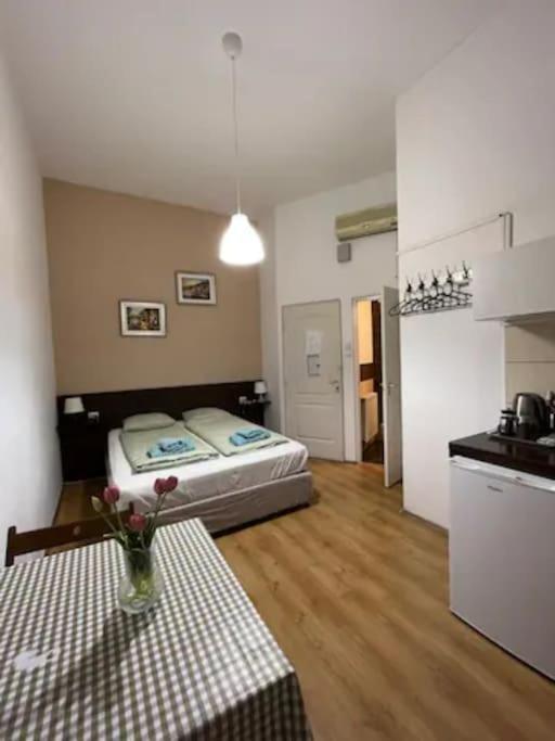 A13 Parliament Sunflower Cozy Apartment Βουδαπέστη Εξωτερικό φωτογραφία